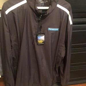 Pebble Beach performance pullover
